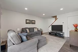 70 New London Ln, Oakmont, PA 15139 - Photo 6