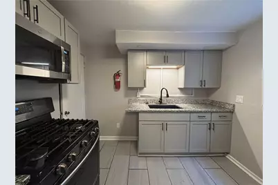 8181 Chaske St, Pittsburgh, PA 15147 - Photo 10
