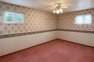 134 Connie Dr, Ross Twp, PA 15214 - Photo 10