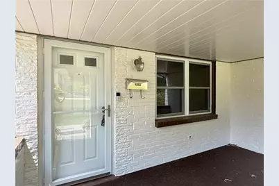 11 Meadowbrook Ave, Greensburg, PA 15601 - Photo 4