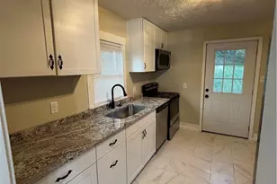 1585 Maple Dr, Hermitage, PA 16148 - Photo 14