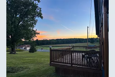 1585 Maple Dr, Hermitage, PA 16148 - Photo 2