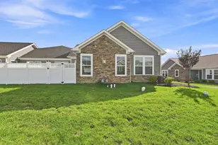 125 Village Ln, Union Township, PA 15332 - Photo 22