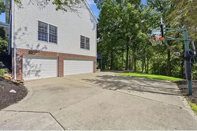 112 Ontario Ct, Adams Township, PA 15044 - Photo 4