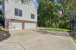 112 Ontario Ct, Adams Township, PA 15044 - Photo 4