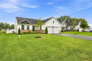 103 Armour Dr, Monroeville, PA 15146 - Photo 2