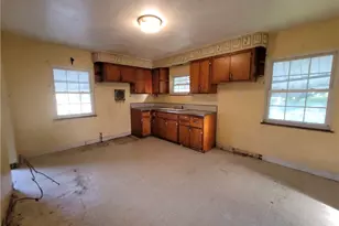 2634 Chambers St, Lower Burrell, PA 15068 - Photo 10