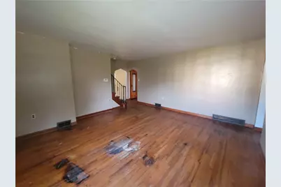 2634 Chambers St, Lower Burrell, PA 15068 - Photo 4