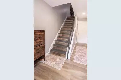 323 Joan Of Arc Ct, Jefferson Hills, PA 15025 - Photo 2