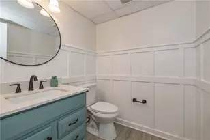 224 Lakeside Dr, Robinson Twp, PA 15136 - Photo 32