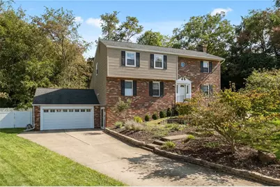 224 Lakeside Dr, Robinson Twp, PA 15136 - Photo 1