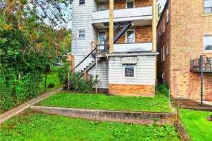 609 Pine St, Ambridge, PA 15003 - Photo 28