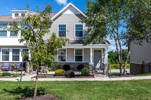 211 Spring Blossom Cir, Chippewa Township, PA 15010 - Photo 2