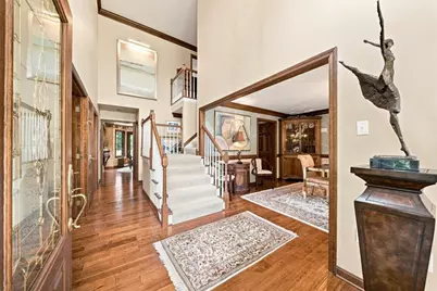114 Hidden Valley Ct, Ohio Township, PA 15143 - Photo 2