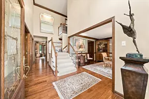 114 Hidden Valley Ct, Ohio Township, PA 15143 - Photo 2