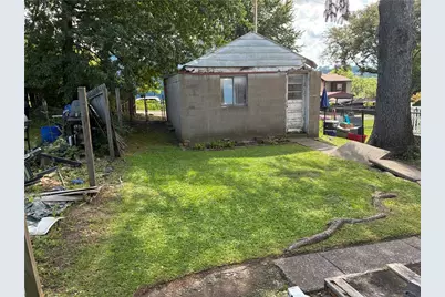 3228 West St, West Mifflin, PA 15122 - Photo 8