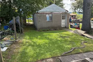 3228 West St, West Mifflin, PA 15122 - Photo 8