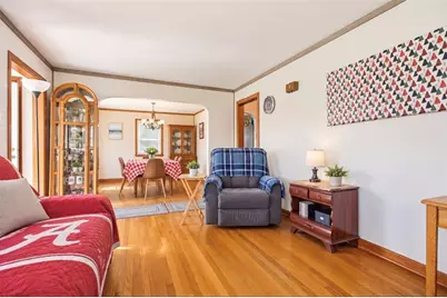 223 Crescent Dr, Hempfield Township, PA 15601 - Photo 4