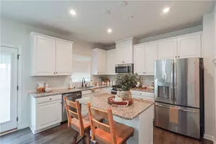 822 Theda Dori, Cranberry Township, PA 16066 - Photo 10