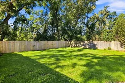 1227 Circle Dr, Pittsburgh, PA 15221 - Photo 14