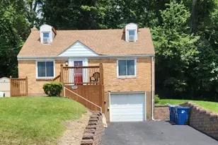 7857 Thon Dr, Pittsburgh, PA 15147 - Photo 1