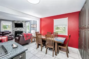 1512 Valley Rd, Green/Commdre/Prchse, PA 15724 - Photo 6