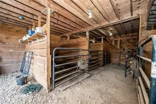 1512 Valley Rd, Green/Commdre/Prchse, PA 15724 - Photo 40