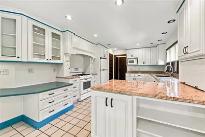 1803 S Villa Drive, Pittsburgh, PA 15044 - Photo 18