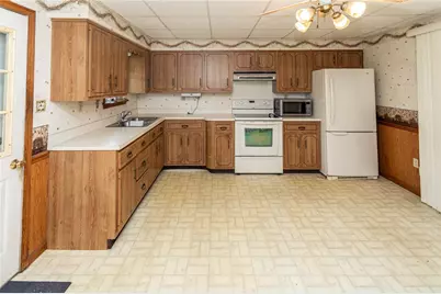 254 Little Summit Rd, Dunbar Township, PA 15431 - Photo 10