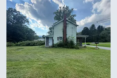 134 Caroline St, Wheatfield Township (East/West), PA 15949 - Photo 6
