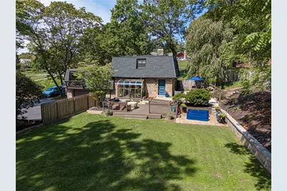 70 Maple Dr, Pine Township, PA 15090 - Photo 2