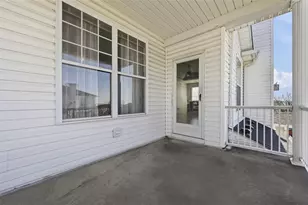 229 Adams Pointe Blvd, Adams Township, PA 16046 - Photo 6