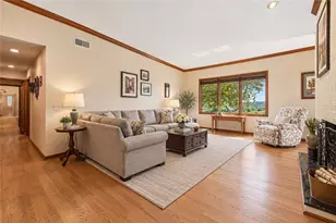 606 Fairwinds Ct, Hempfield Township, PA 15601 - Photo 8