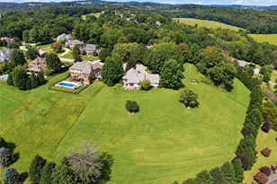 606 Fairwinds Ct, Hempfield Township, PA 15601 - Photo 4