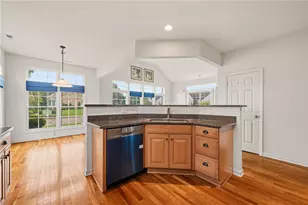 7040 Berringer Ct, Moon/Crescent Twp, PA 15108 - Photo 6