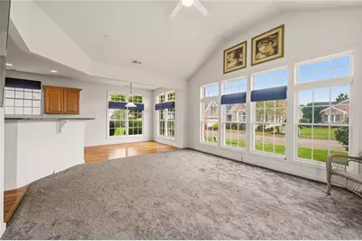 7040 Berringer Ct, Moon/Crescent Twp, PA 15108 - Photo 10
