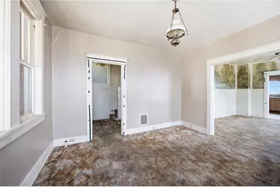 1300 Pine Hollow Rd, Stowe Township, PA 15136 - Photo 10