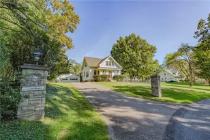 310 Almar Dr, Pittsburgh, PA 15237 - Photo 6