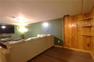 126 3rd Ave, New Eagle, PA 15067 - Photo 16