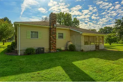 207 Charlemont Ave, Taylor Township, PA 16160 - Photo 8
