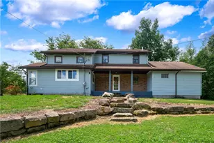 358 Hoopenhobe Ln, Pulaski Township, PA 16159 - Photo 2