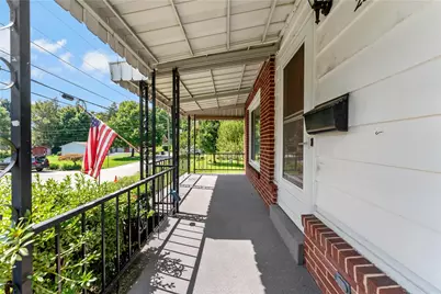 25 Barclay St, Greensburg, PA 15601 - Photo 2
