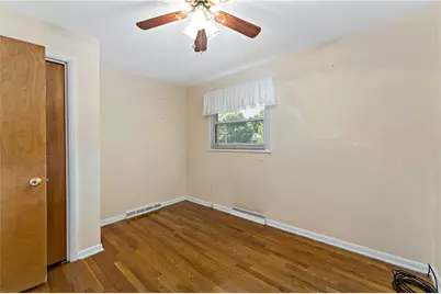 25 Barclay St, Greensburg, PA 15601 - Photo 16