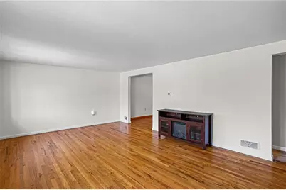 1150 Colgate Dr, Monroeville, PA 15146 - Photo 4