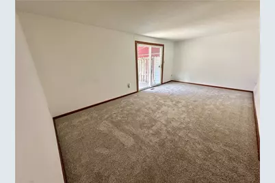 1056 Cranston Dr, Greensburg, PA 15601 - Photo 12