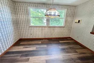 1056 Cranston Dr, Greensburg, PA 15601 - Photo 10