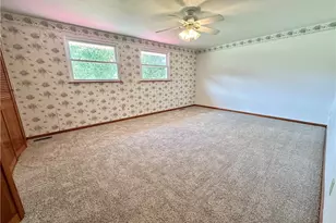 1056 Cranston Dr, Greensburg, PA 15601 - Photo 16