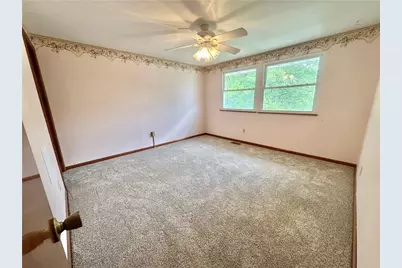 1056 Cranston Dr, Greensburg, PA 15601 - Photo 26
