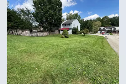 1056 Cranston Dr, Greensburg, PA 15601 - Photo 44
