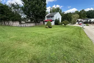 1056 Cranston Dr, Greensburg, PA 15601 - Photo 44